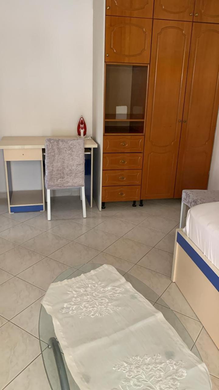 Angjelo Apartments Sarandë Eksteriør billede